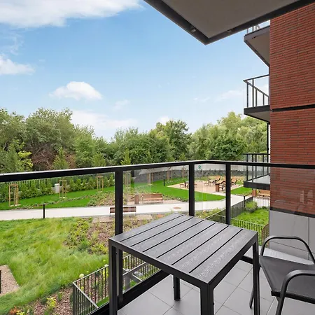 Nadmotlawie Estate Gym, Sauna & Parking By Downtown Apartment Gdansk