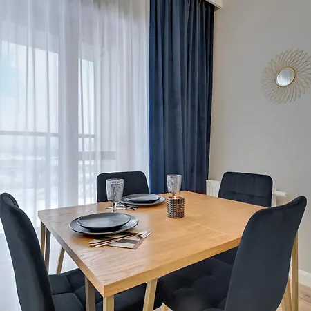 Nadmotlawie Estate Gym, Sauna & Parking By Downtown Apartment *