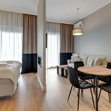 Nadmotlawie Estate Gym, Sauna & Parking By Downtown Apartment