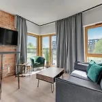 Nadmotlawie Estate Gym, Sauna & Parking By Downtown Appart hôtel 4*