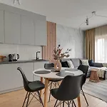 Nadmotlawie Estate Gym, Sauna & Parking By Downtown Appart hôtel 4*