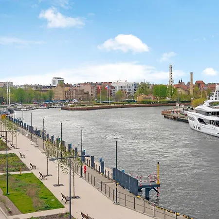 Nadmotlawie Estate Gym, Sauna & Parking By Downtown 公寓 *