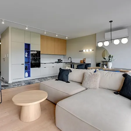 Nadmotlawie Estate Gym, Sauna & Parking By Downtown Apartahotel