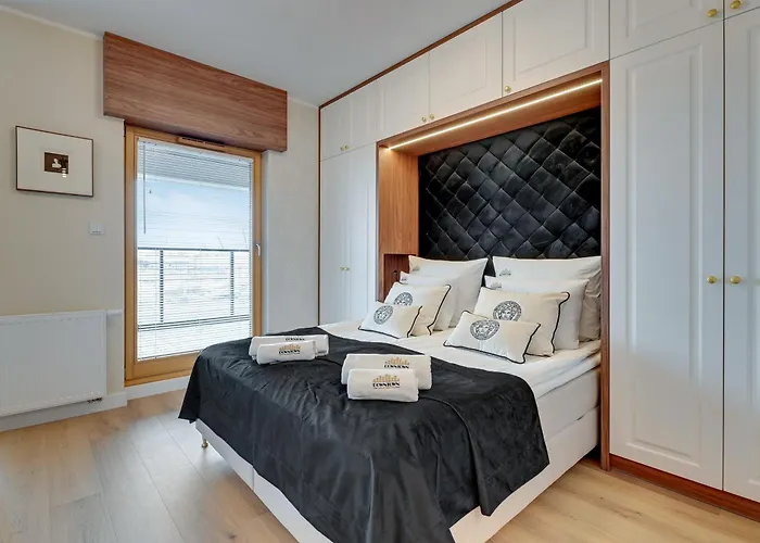 Nadmotlawie Estate Gym, Sauna & Parking By Downtown