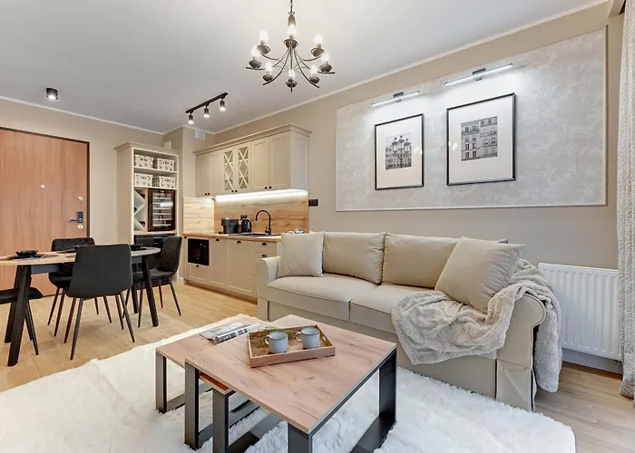 Nadmotlawie Estate Gym, Sauna & Parking By Downtown شقة فندقية