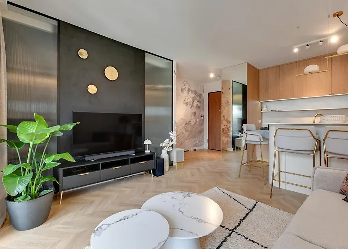 Nadmotlawie Estate Gym, Sauna & Parking By Downtown