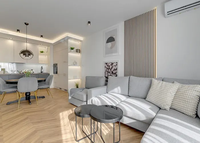 Nadmotlawie Estate Gym, Sauna & Parking By Downtown شقة فندقية غدانسك