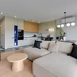 Nadmotlawie Estate Gym, Sauna & Parking By Downtown Apartahotel