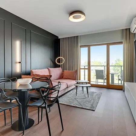 Nadmotlawie Estate Gym, Sauna & Parking By Downtown Aparthotel