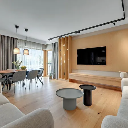 Nadmotlawie Estate Gym, Sauna & Parking By Downtown Appartement